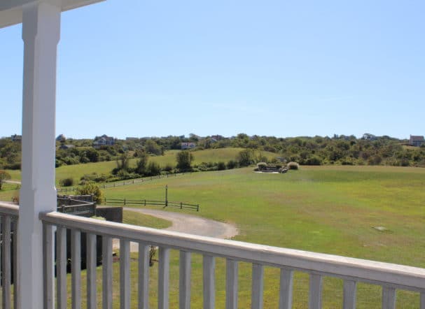 R18-PORCH VIEW 2