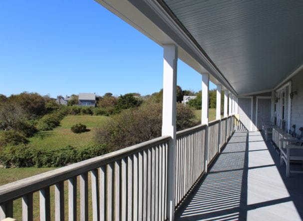 R17-DECK VIEW 2